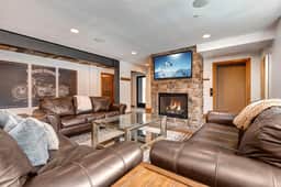 Epic 10 Bedroom Luxury Mountain Home in Old Town - Image 3